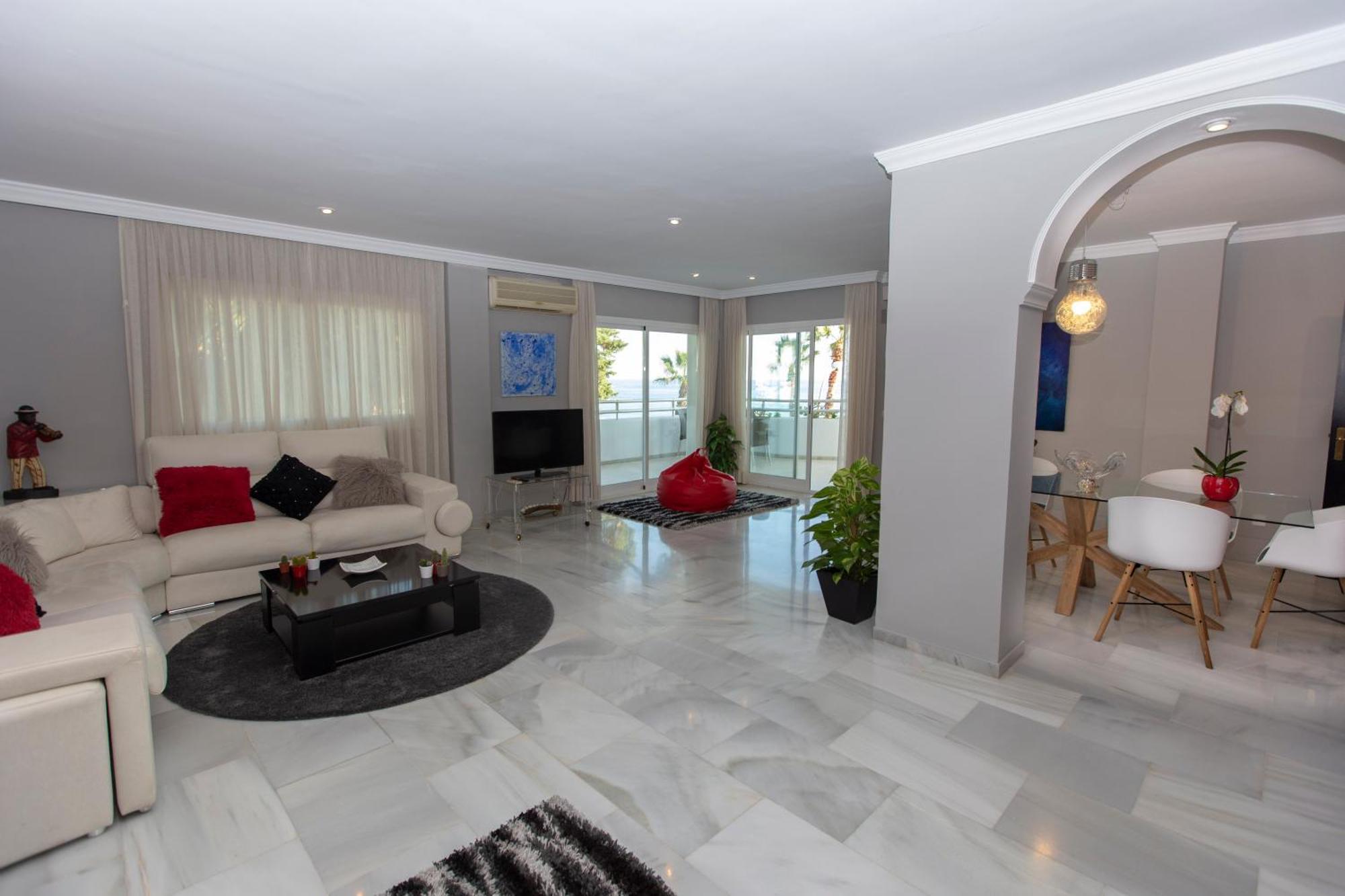 Villa Venecia, Apartamento De Lujo En 1º Linea De Playa + Parking Málaga Buitenkant foto