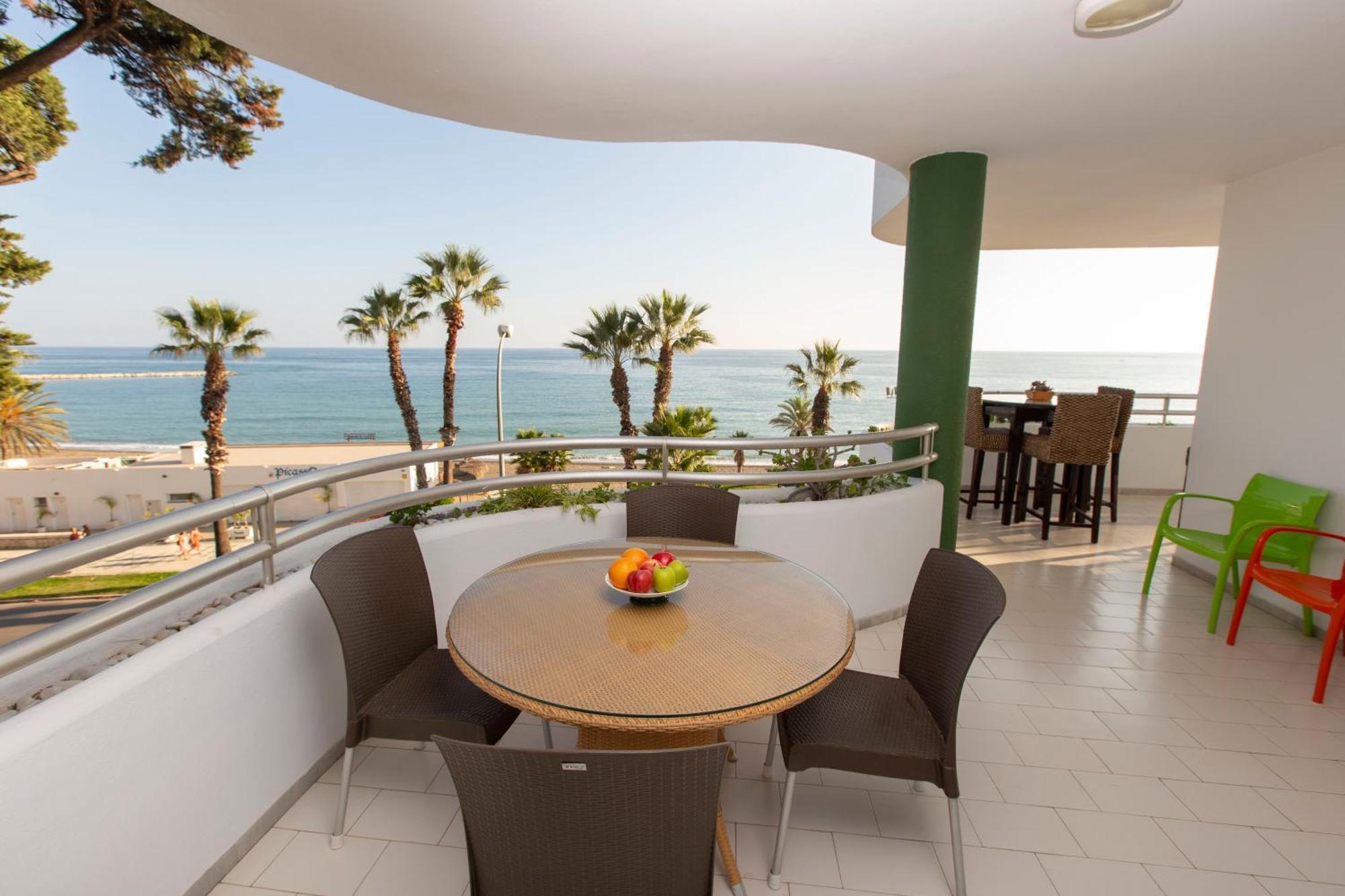 Villa Venecia, Apartamento De Lujo En 1º Linea De Playa + Parking Málaga Buitenkant foto