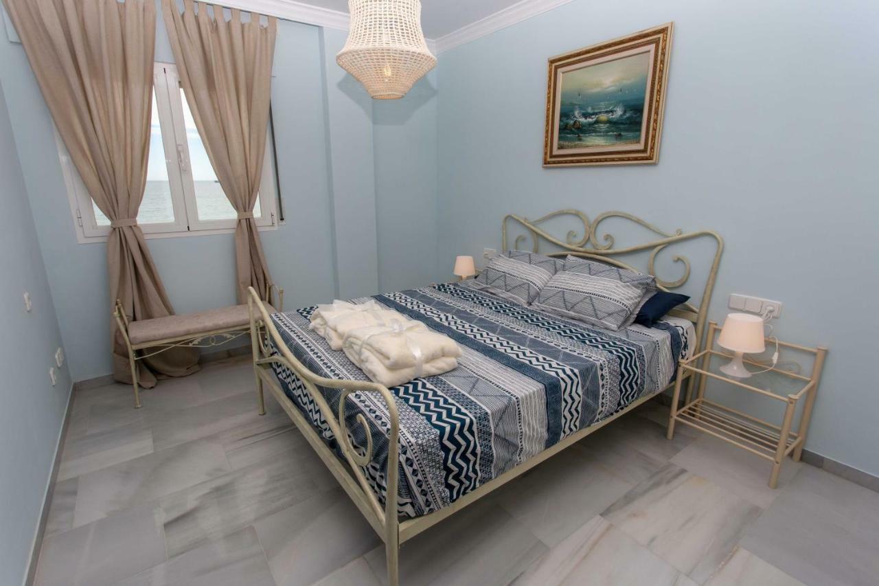 Villa Venecia, Apartamento De Lujo En 1º Linea De Playa + Parking Málaga Buitenkant foto