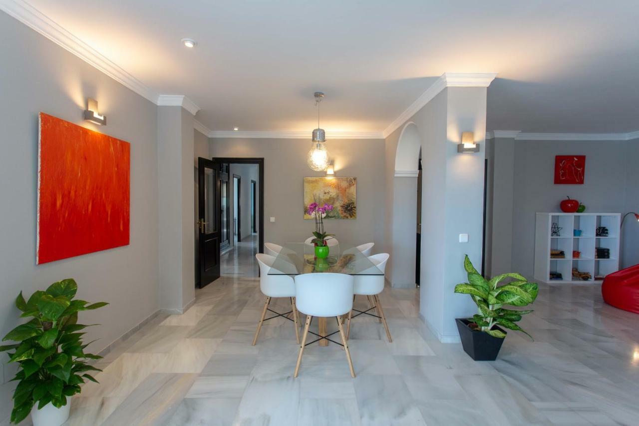 Villa Venecia, Apartamento De Lujo En 1º Linea De Playa + Parking Málaga Buitenkant foto